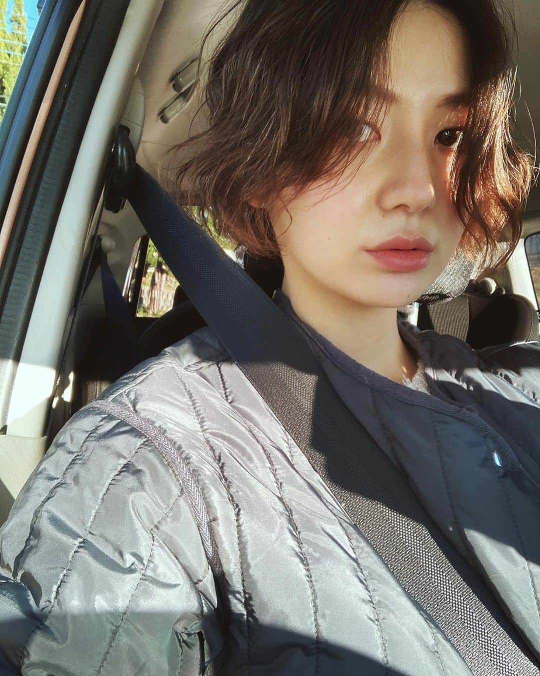 のインスタグラム：「perm🤍  産後髪型どうしようか悩んだけどセットしやすいのでパーマをかけました🌀 楽になるし嬉しい🌀」
