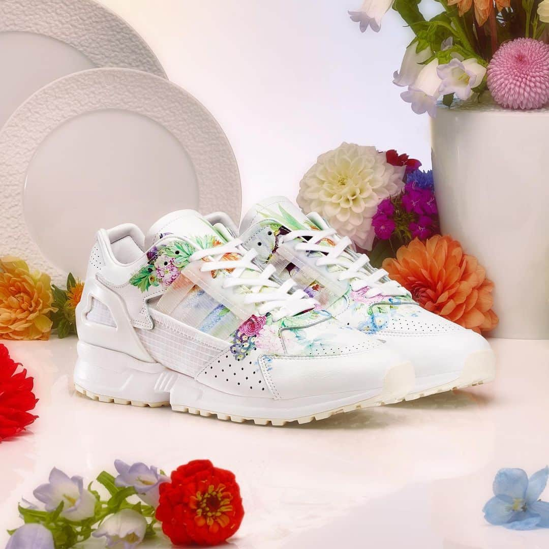 adidas Originalsさんのインスタグラム写真 - (adidas OriginalsInstagram)「Inspired by a traditional Meissen handcrafted floral vase, the ZX 10000 Meissen features a carefully considered floral print design celebrating the iconic German porcelain manufacturer. The @meissen_porcelain ZX launches globally at adidas stores and adidas.com/A-ZX from December 18th, and exclusively on Confirmed in the US.  #adidasZX #AtoZX」12月17日 18時01分 - adidasoriginals