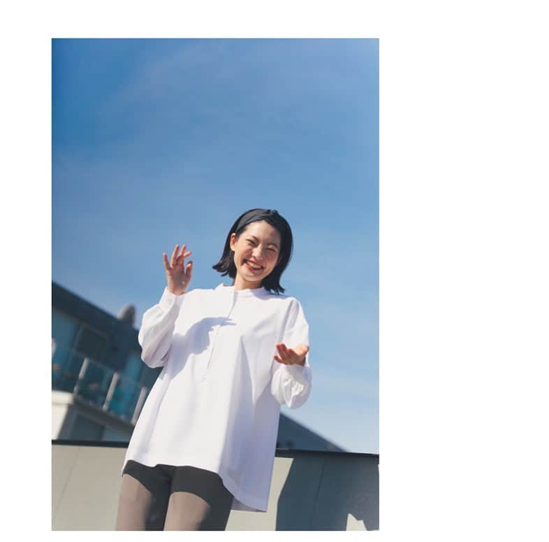 森貴美子さんのインスタグラム写真 - (森貴美子Instagram)「撮影中の一コマ。 笑う門には福来る🧚‍♀️✨🙌 でも素で笑いすぎ？」12月17日 19時33分 - morikimi_morikimi