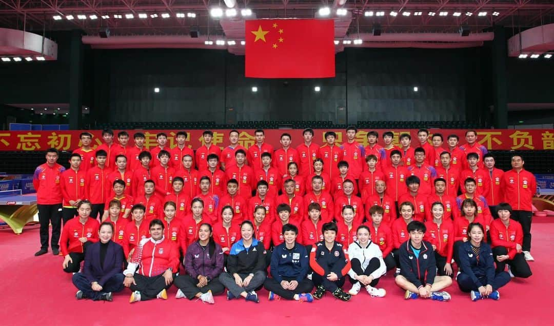 チョン・ジャーチーのインスタグラム：「Here we are !  It’s our pleasure to train with China team. For us, it’s an all new experience. We have never had training partners as strong as them. They are well organized and strict disciplined. We learn so much from them. Thanks @ittfworld and CTTA to make this happens.  #tabletennis #pro #teamchina」