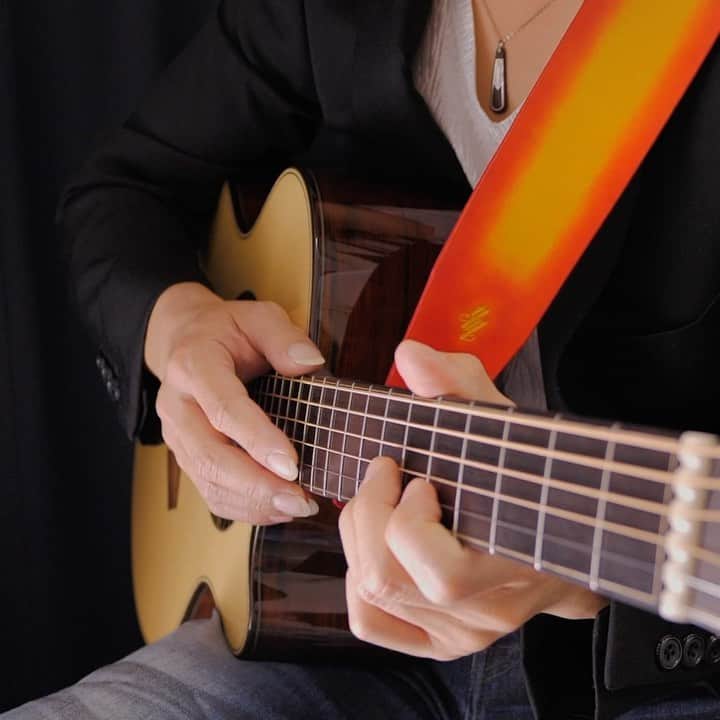 松井祐貴のインスタグラム：「CHA-LA HEAD-CHA-LA -Arranged by Yuki Matsui-﻿ YouTube→https://www.youtube.com/c/YukiMatsuiOfficial﻿ ﻿ ♪﻿ ♪﻿ ♪﻿ ﻿ #yukimatsui #松井祐貴 #fingerstyle #fingerstyleguitar #fingerpicking #acoustic #acousticguitar #pickariff @pickariff #guitarsdaily @guitarsdaily #guitarstagram @guitarstagram #solosection #guitarsarebetter @guitarsarebetter #talentedmusicians #lickwars @lickwars #riffwars  @riffwars #riffwarsacoustic #pickupmusic #acousticartists #musicians #guitarplayer #instaguitar  #DaddarioStrings  #shubbcapos @shubbcapos #keystone #keystonestringedinstruments #dragonball #dragonballz #chalaheadchala #anime #影山ヒロノブ」