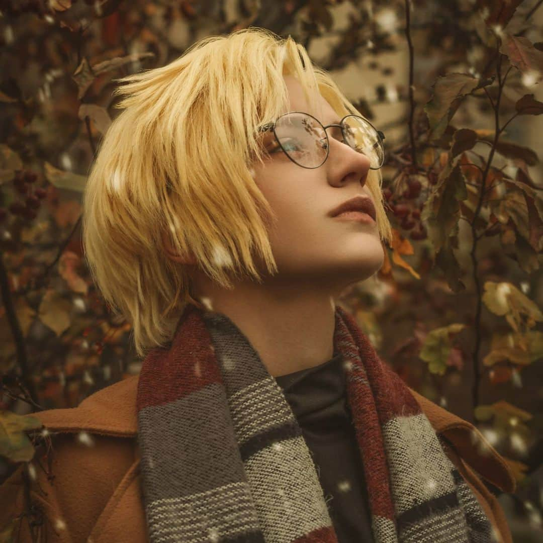 Gesha Petrovichさんのインスタグラム写真 - (Gesha PetrovichInstagram)「Find some old Ash pics for you 🐠🍌 Dont forget subscribe 😜 https://www.patreon.com/GeshaCos BANANA FISH／アッシュ・リンクス 📸 @martartm_cosplay Re ✨ @m0krushina Wig @geshacos Helps : @cain_reliant #AshLynx  me)  #BANANAFISH #cosplay #ashxeiji」12月18日 1時45分 - petrovichgesha