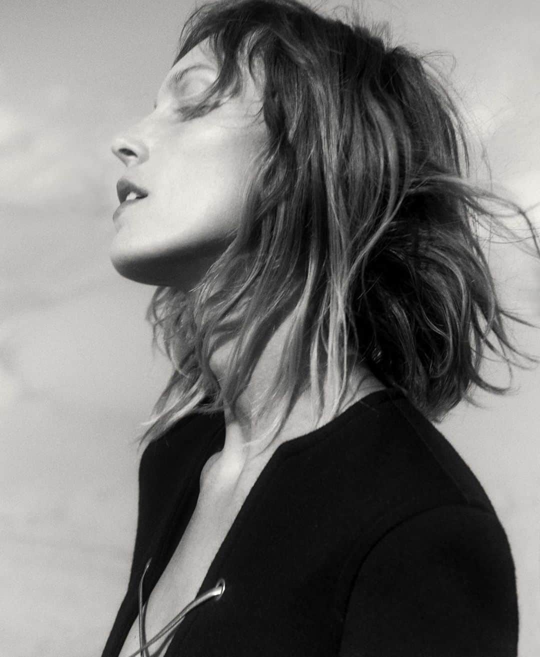 アニヤ・ルービックのインスタグラム：「Runway shot. @ysl by @anthonyvaccarello  Women collection Summer 21. #ysl #summer21」