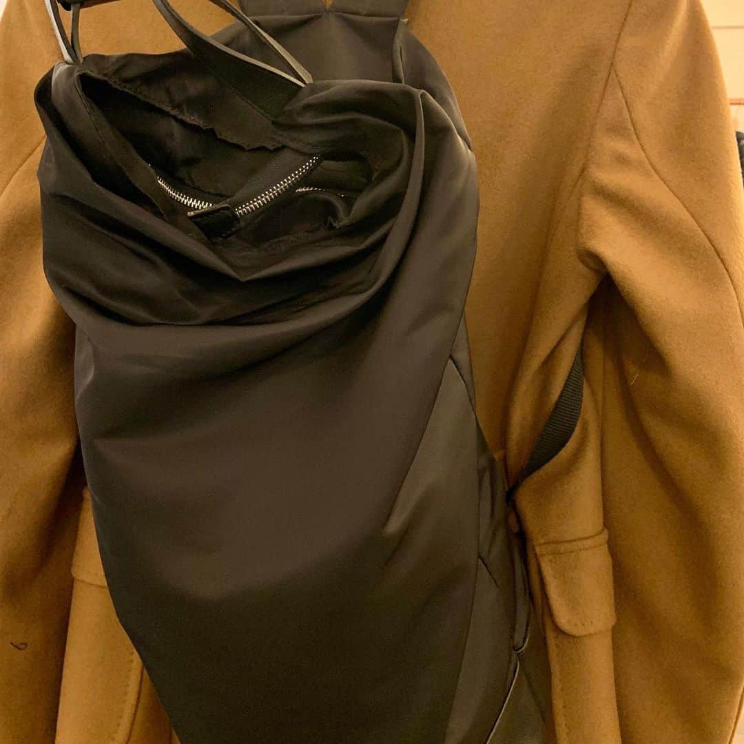 のインスタグラム：「Mochila de nylon regulable. Envíos gratis desde nuestra tienda on line.」