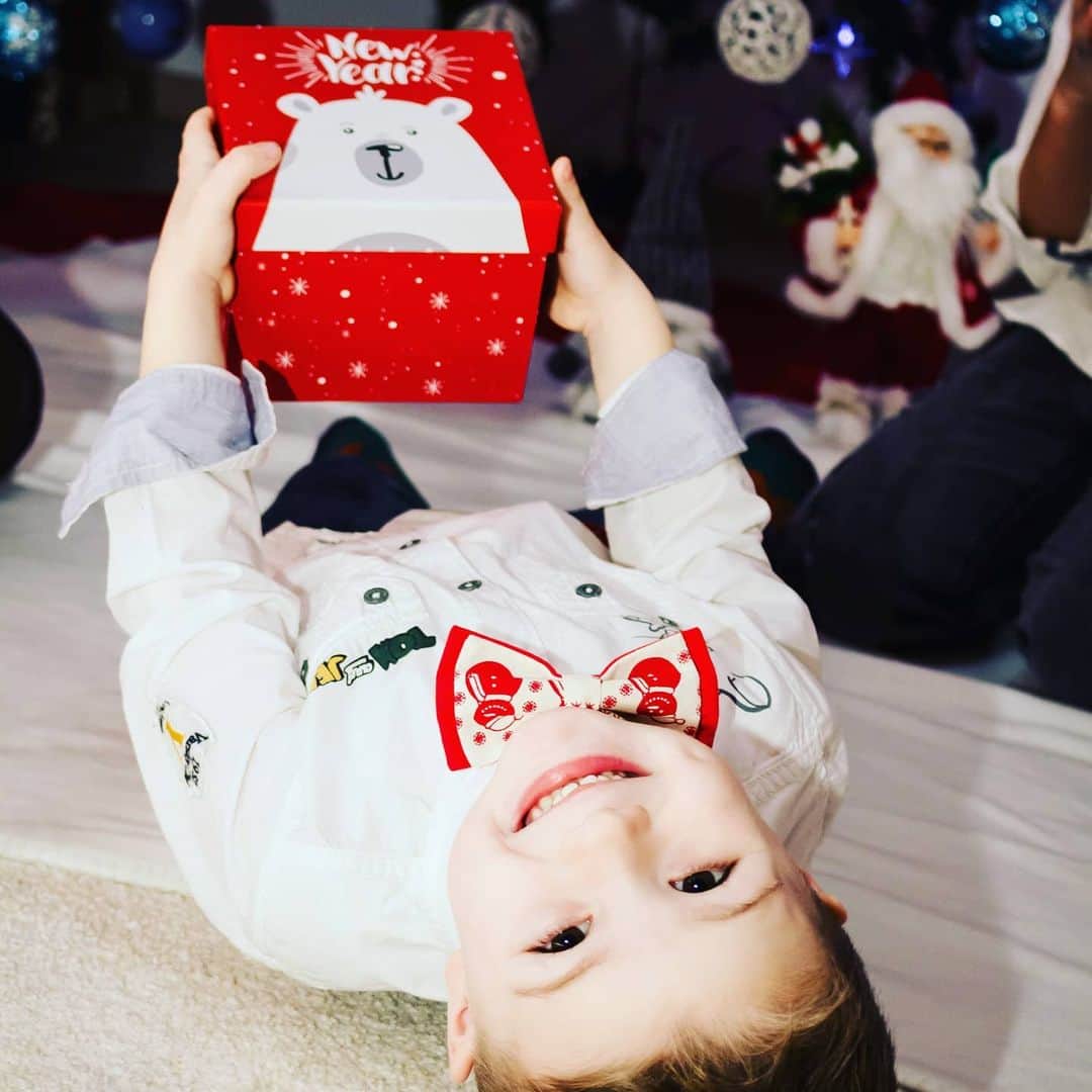 アンドレア・クリスティーナのインスタグラム：「🙈🎅」