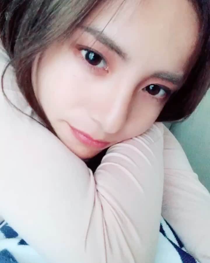佐野千晃のインスタグラム：「TikTokもちょこちょこ更新してるからみんな見てね🤤﻿ ﻿ #natural #healthy #good #gilrs #gilr #cool #cute #ooted #selfie #self #face #スポーツ女子 #スポーツ #ハワイ #笑顔 #ひまわり#TikTok」