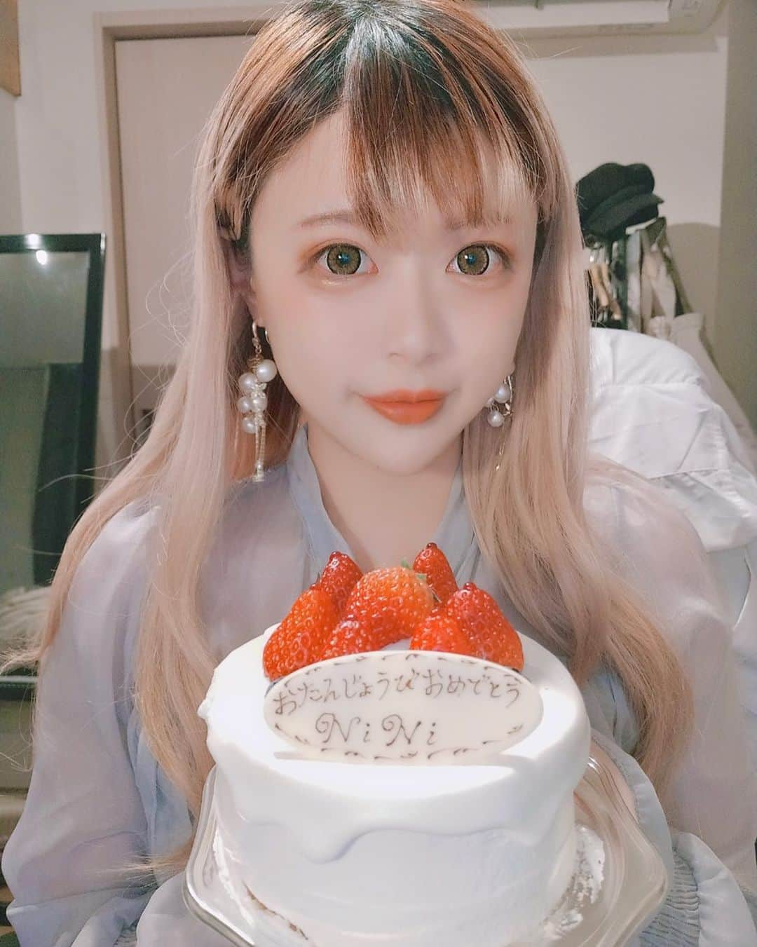 NINIのインスタグラム：「昨日は誕生日だった、 祝ってくれた皆さんありがとうございました🥰 今年色々な事を経験して、 かなり充実な一年を過ごしていた。 続いて応援してくれてる皆さんにも いつもありがとうございます！ 来年は台湾に戻るが、その前に時間が空いたら、撮影会とか頑張って出るので、これからもよろしくお願いいたします！ . . . . #ポートレート #ポートレート女子 #モデル #被写体 #台湾人 #ポートレートモデル  #グラビアモデル #外拍模特兒 #グラドル自画撮り部 #taiwanese #自撮り女子 #かわいい女の子 #写真好きな人と繋がりたい #sweetgirl #人像攝影 #自撮り #人像摄影 #個人撮影会 #人像写真 #人像寫真 #人像 #japanmodel #私服 #生日 #誕生日」