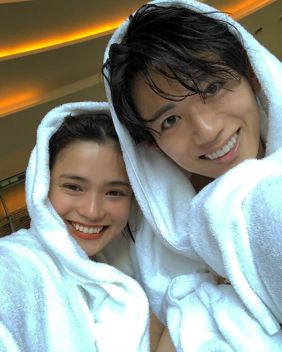 片山良平のインスタグラム：「35歳になりました☺️  @ayanasakoh 日頃から支えてくれてありがとう‼︎ 最高なメンバーと最高な時間を。 すこし大人になったので仕事もプライベートも1段階上を目指します。 これからもよろしくね♪ #誕生日 #ペニンシュラ東京  #めちゃくちゃいいよ #スパ #週1で通いたい #気持ちだけは #いっぱいです #…」