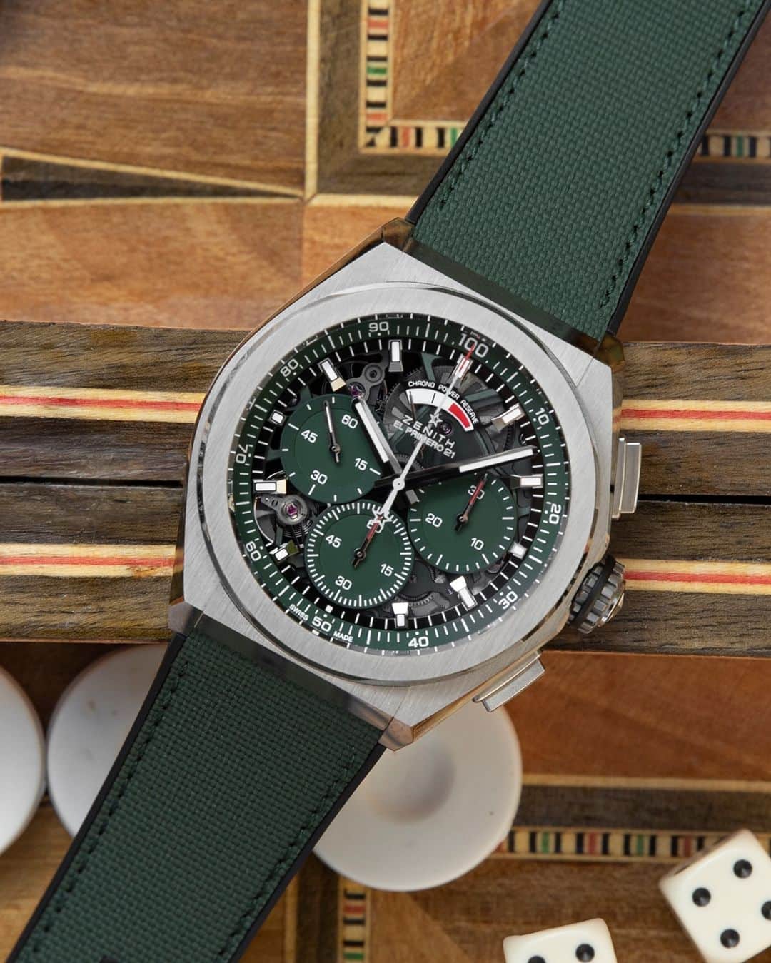 ゼニスのインスタグラム：「#Defy21: Introducing the DEFY 21 Dubai Mall edition, a special series created exclusively for the United Arab Emirate's premier luxury shopping destination.」