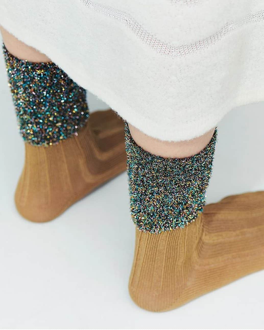 アーペーセーのインスタグラム：「A.P.C. x Charlotte Chesnais interaction # 8⠀  ⠀ The Ariane dress and the Thelma socks.⠀ ⠀ Available in stores and at apc.fr⠀  Regram : @ginzamagazine ⠀ ⠀ @apc_paris⠀ @charlottechesnaisjewelry ⠀ ⠀ #APC #APCxCharlotteChesnais #APCaccessories #APCgifts #MyAPC」