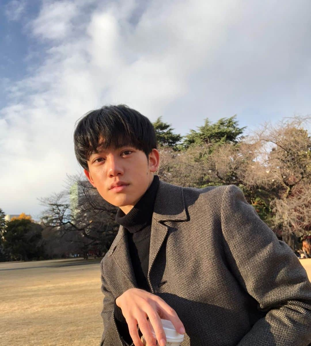 樋之津琳太郎さんのインスタグラム写真 - (樋之津琳太郎Instagram)「メンズノンノ1月号発売中です！ 同期3人で載せていただいています。 よろしくお願いします！」12月17日 22時10分 - hinotsurintaro