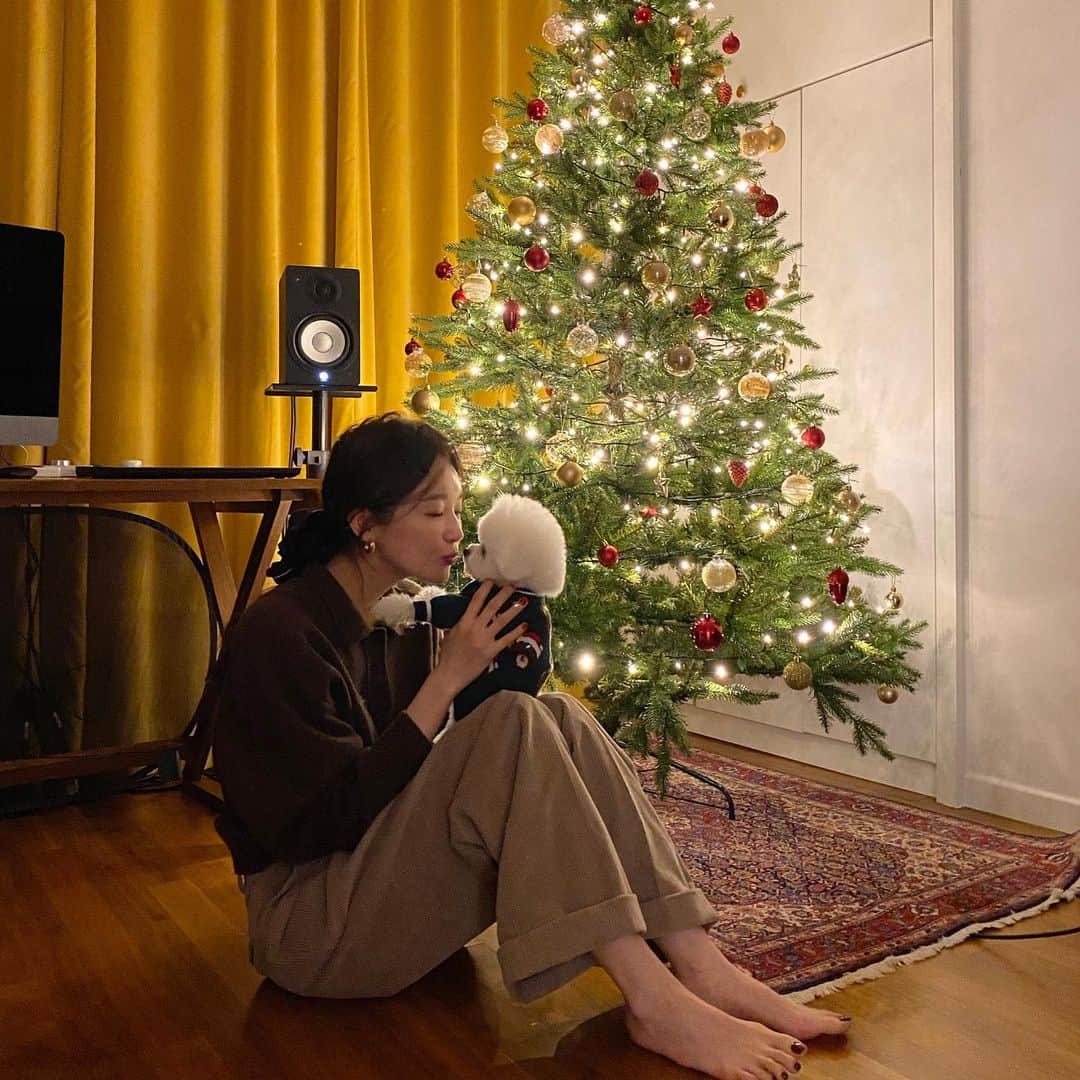 カン・ミンギョン さんのインスタグラム写真 - (カン・ミンギョン Instagram)「크릿스맛쓰추리.. 🎅🏻」12月17日 22時10分 - iammingki