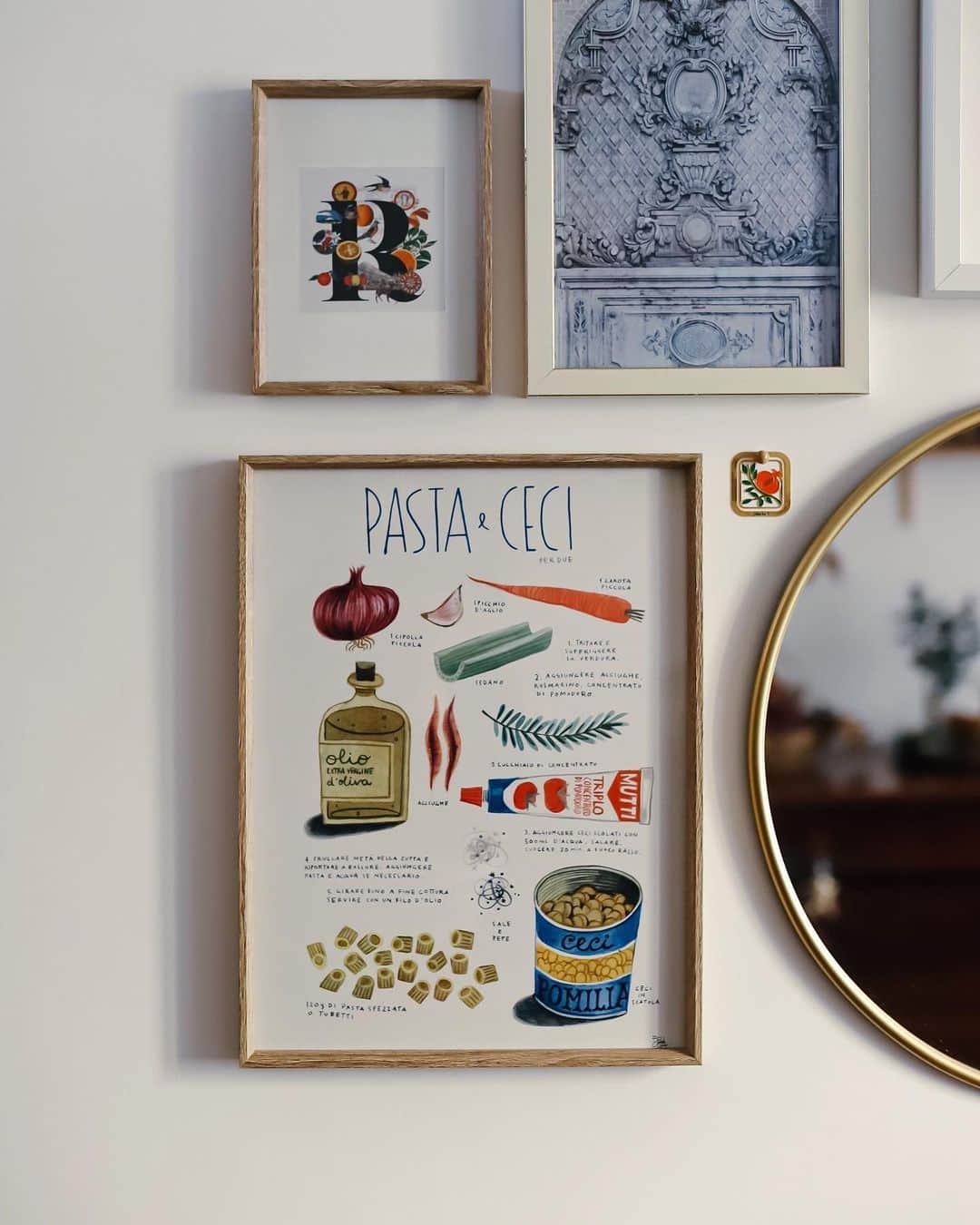 Saghar Setarehのインスタグラム：「In love with my new framed artwork, a pasta and chickpea recipe illustration by @felicita.sala. A little Christmas present for "the wall", where I like to change stuff sometimes. ⠀⠀⠀⠀⠀⠀⠀⠀⠀ #LabNoonHome #StayingHome」