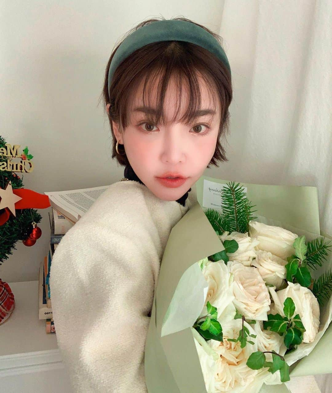 スアさんのインスタグラム写真 - (スアInstagram)「🌹🤍🌹🤍🌹🤍」12月17日 22時58分 - midoricoo