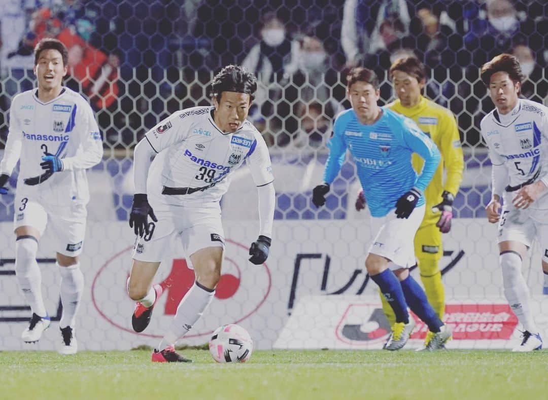 のインスタグラム：「. 昨日は平日でしかも寒い中応援ありがとうございました😊📣🥶 . 素晴らしい勝利⚽️💪 . 次今シーズン最後のリーグ戦勝って締めくくろう🙌 . #ガンバ大阪  #渡邉千真  #J350出場」