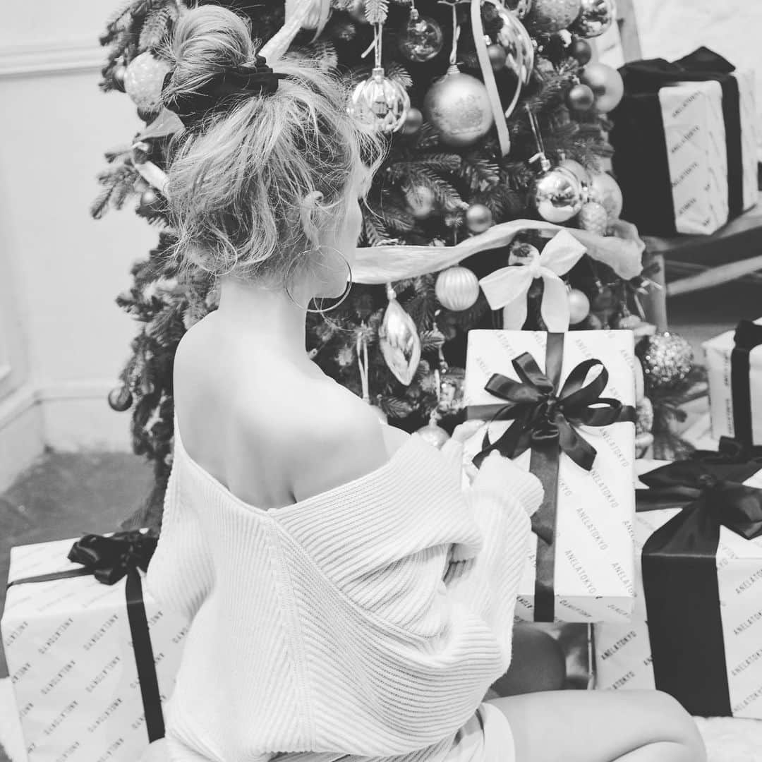ANELA TOKYOのインスタグラム