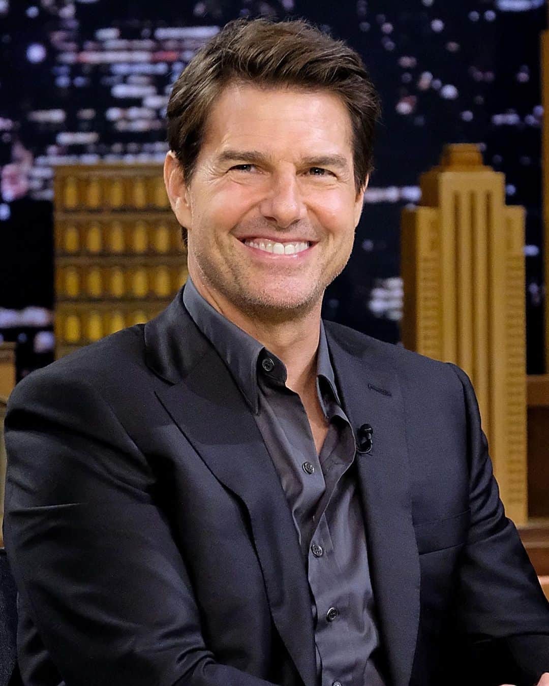 Just Jaredさんのインスタグラム写真 - (Just JaredInstagram)「Celebrities are reacting to Tom Cruise’s viral “Mission: Impossible” set tirade over crew members not following COVID-19 safety protocols. Tap this pic in the LINK IN BIO to see who agrees with him... #TomCruise Photo: Getty」12月17日 23時39分 - justjared