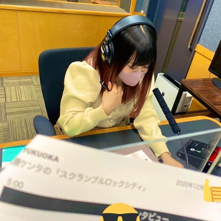 松隈ケンタのインスタグラム：「年末年始の収録ラッシュ！！！！  #松隈ケンタのスクランブルロックシティ」