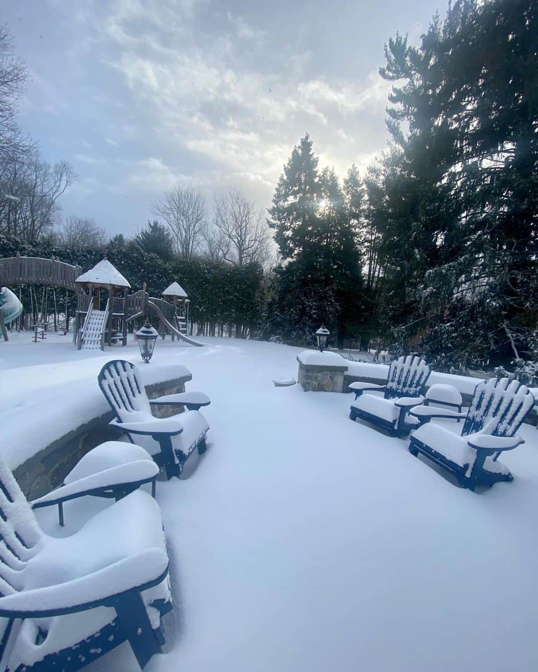 ロージー・オドネルのインスタグラム：「new jersey #snow」