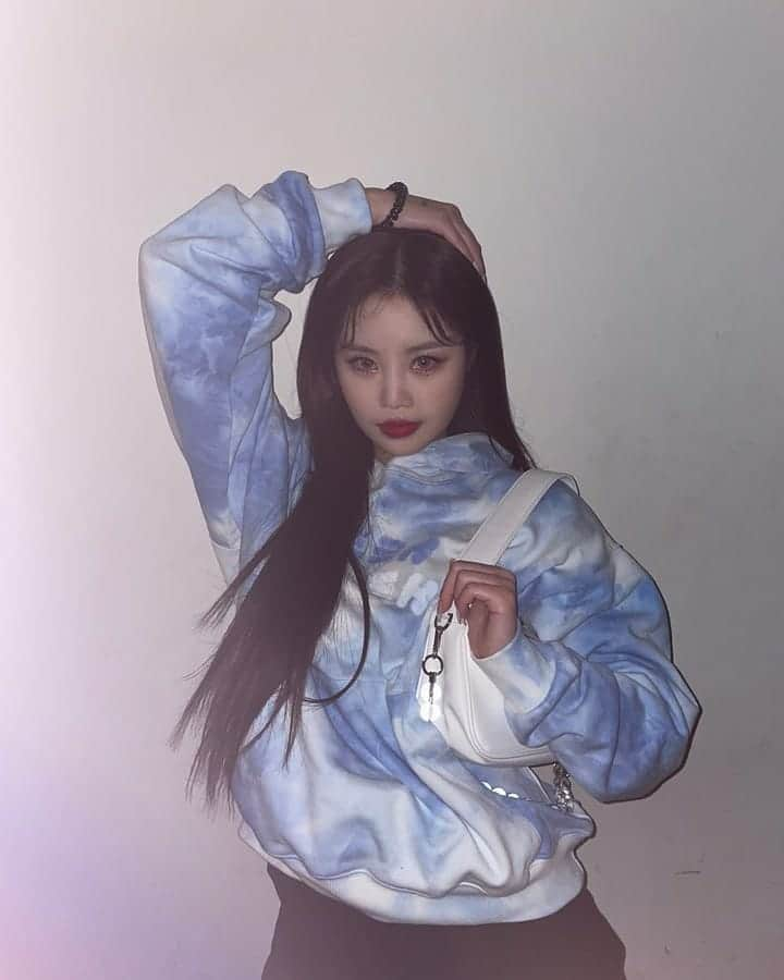 (G)I-DLEさんのインスタグラム写真 - ((G)I-DLEInstagram)「[#수진] ☺️」12月18日 0時03分 - official_g_i_dle