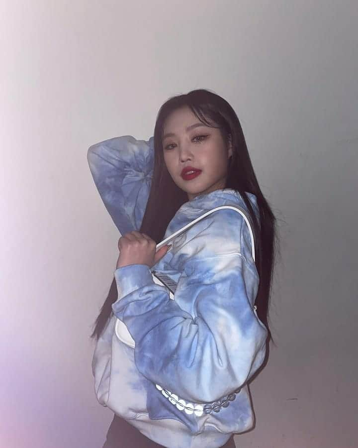 (G)I-DLEさんのインスタグラム写真 - ((G)I-DLEInstagram)「[#수진] ☺️」12月18日 0時03分 - official_g_i_dle