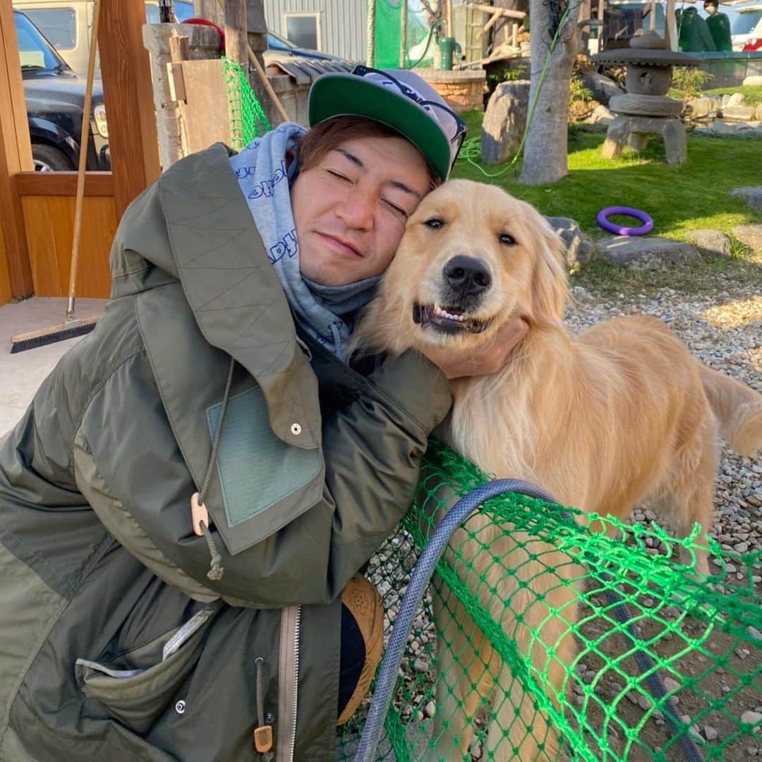 つるの剛士さんのインスタグラム写真 - (つるの剛士Instagram)「まる　と　まりも。  佐賀で遊んでます。  #釣りよかでしょう」12月18日 9時39分 - takeshi__tsuruno