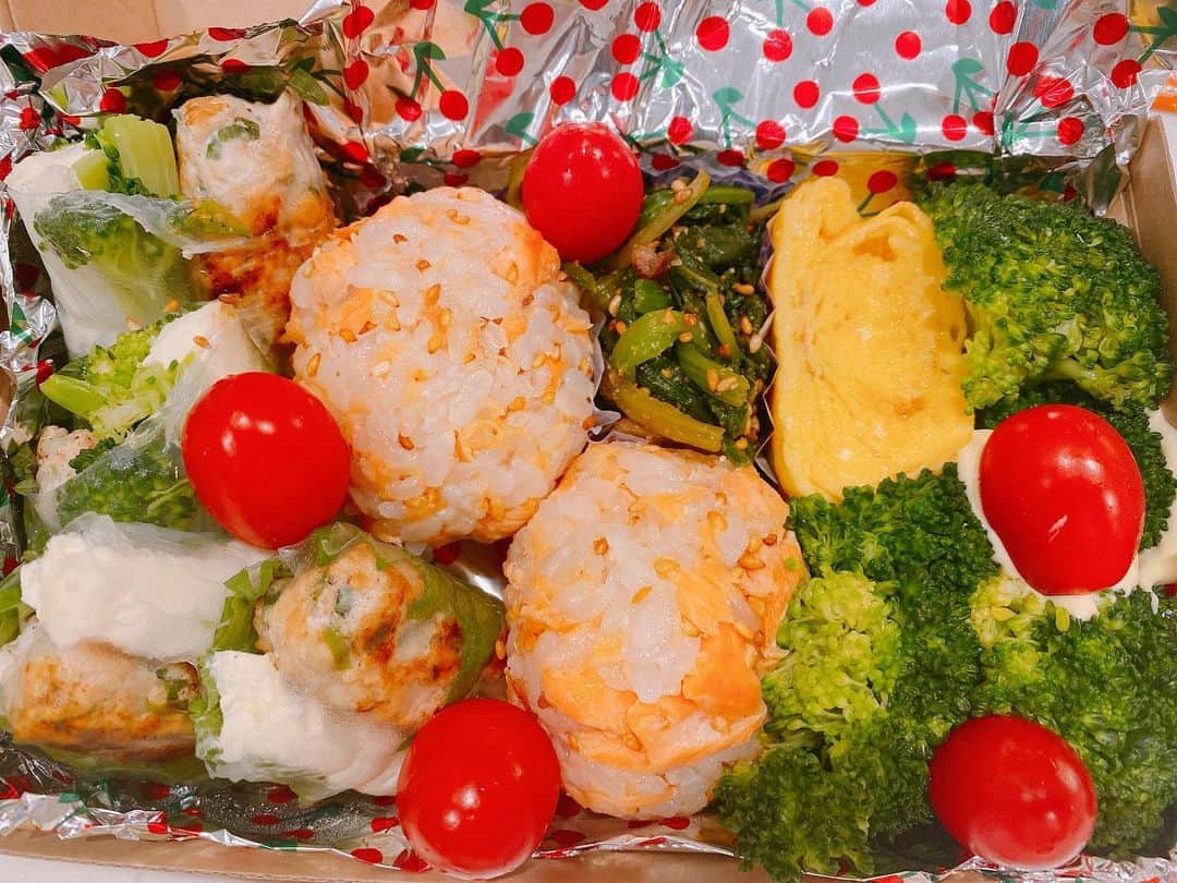 SHINOさんのインスタグラム写真 - (SHINOInstagram)「最近のお弁当🍱 つづき２。。。 #おべんたぐらむ #オベンタグラム」12月18日 9時45分 - shino0605