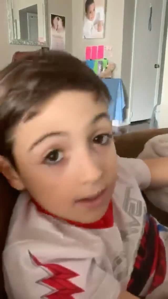 のインスタグラム：「repost @joelmchale ・・・ Behold a masterpiece. I don’t know who this kid is or who posted it. My friend sent it to me and sent it was posted somewhere(thanks friend) so whomever this is I would love to give them credit or tell me to take it down. This kid is my hero. Enjoy the delightful profanity.」