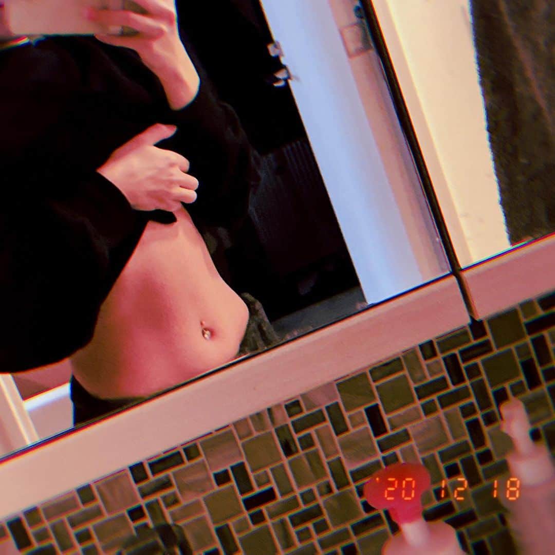 歩乃華（ほのらん）のインスタグラム：「今😡💓  #歩乃華ダイエット #ダイエット #ダイエット記録」