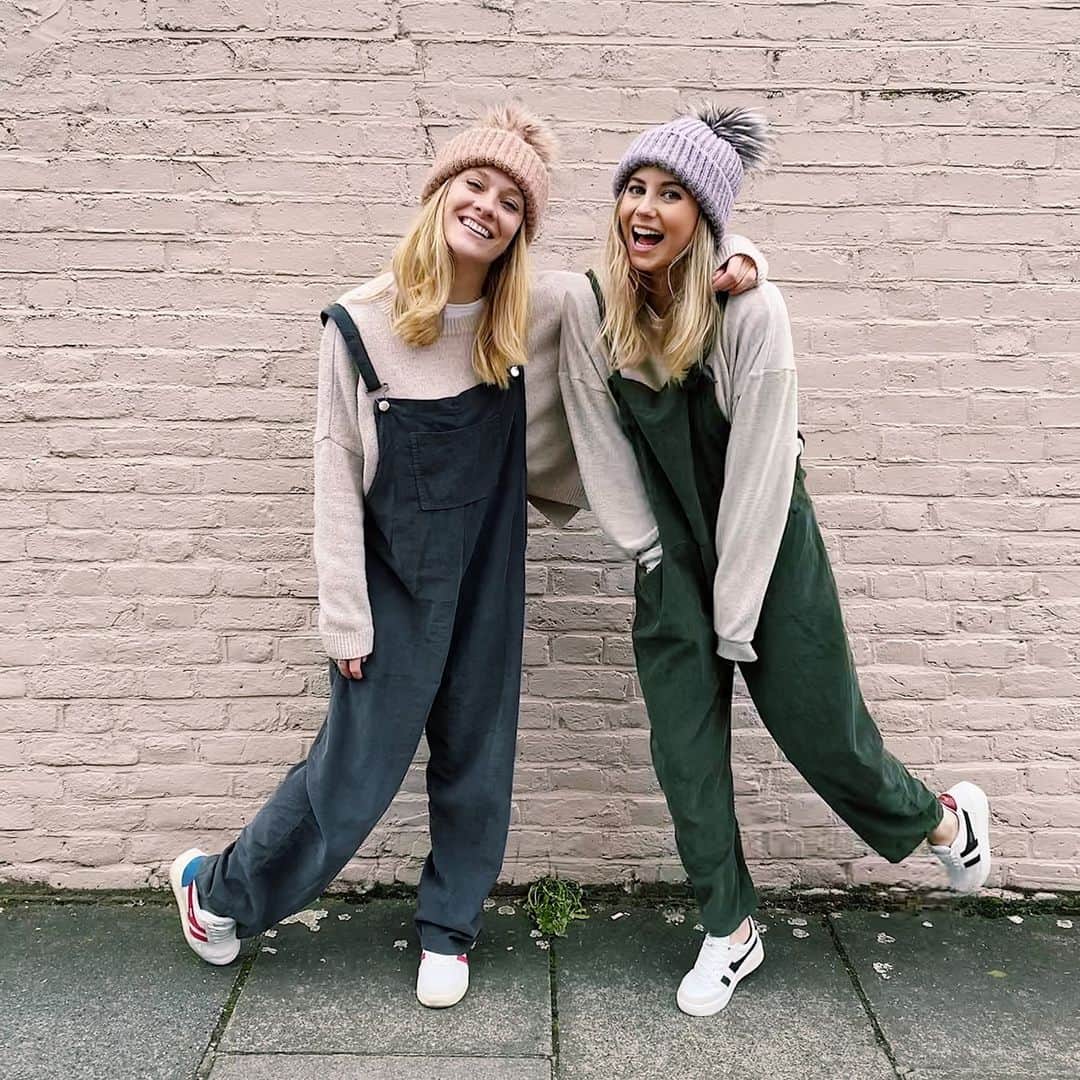 ゴーラのインスタグラム：「⁠Getting giddy now, just a week until Christmas 🎄⁠🥳 ⁠ Style - Grandslam⁠ ⁠ #regram⁠ 📸@ruthrosephotos⁠」