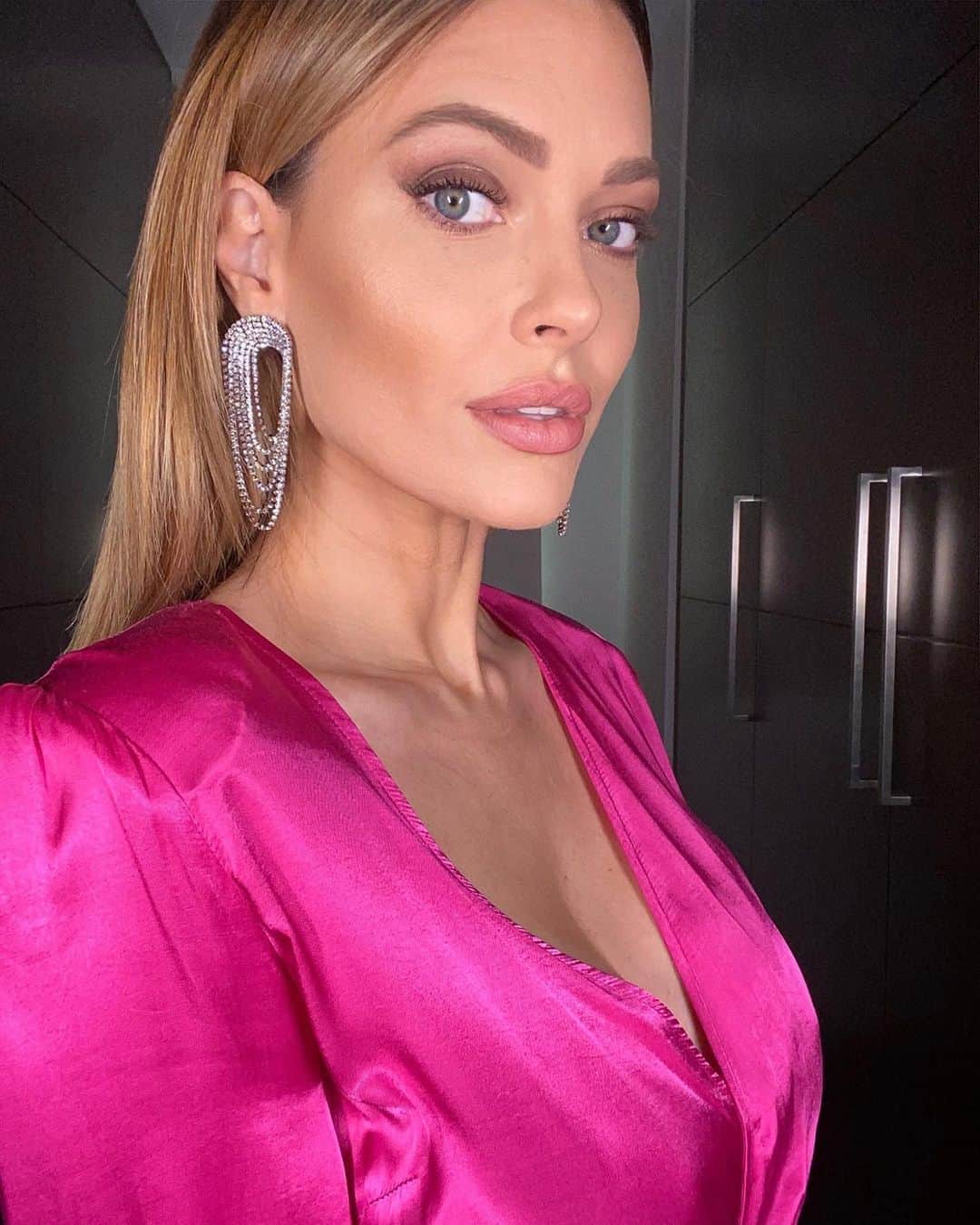 Caroline Receveurのインスタグラム：「Which one is your favorite ? ✨ Les BO de ma collection #CarolineReceveurxMoaParis sont disponibles en boutique et sur le site @moaparis ⚡️」