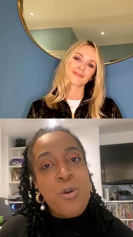 ファーン・コットンのインスタグラム：「What a treat it was to have her sing for us this evening. The song is called Bold and is on the @happyplaceofficial album that features other artists like @emelisande @ludovico_einaudi @lukesitalsingh and more. I’m floating after that! Thank you @amahlamusic and everyone who tuned into watch live tonight 🎤」
