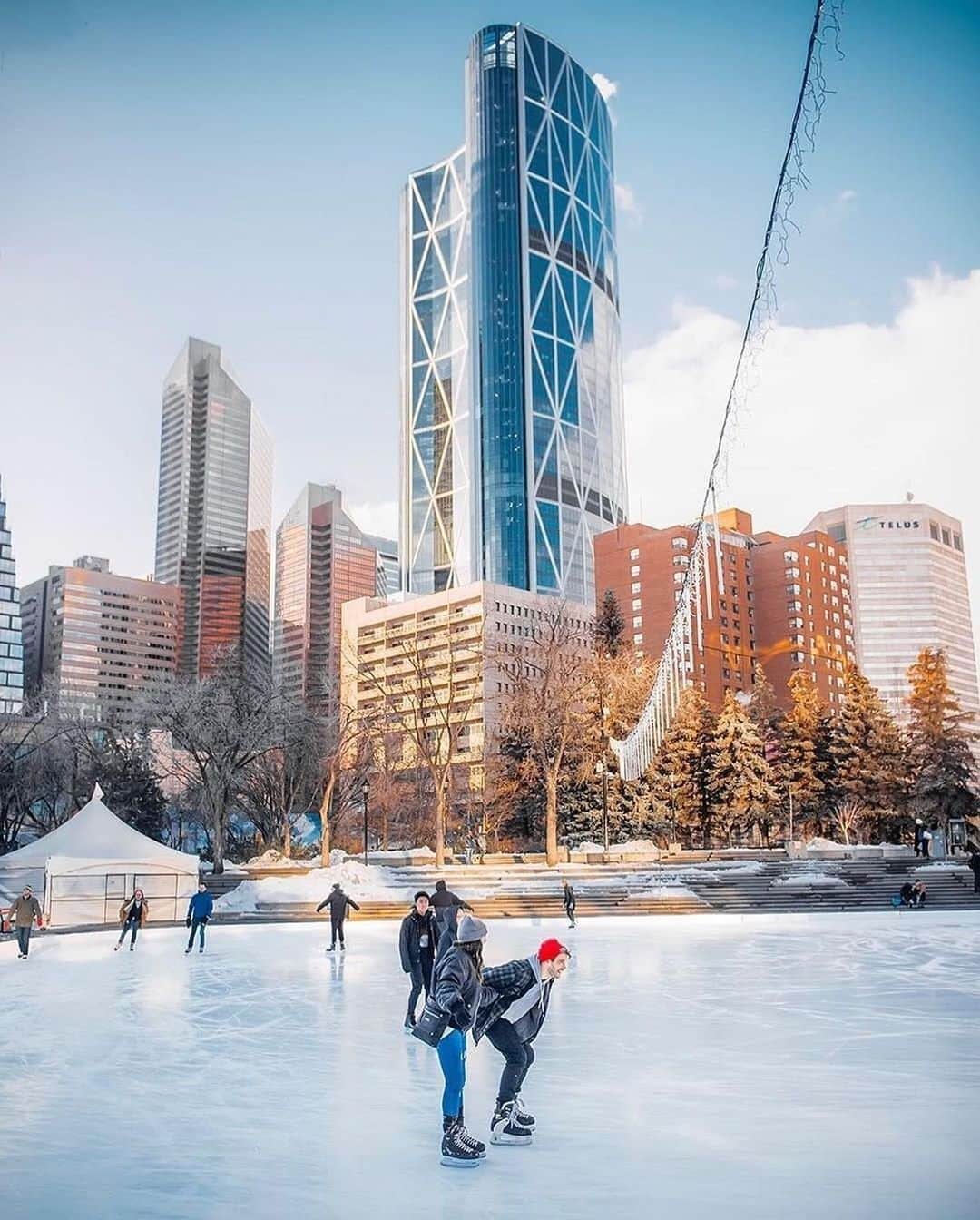 Explore Canadaのインスタグラム：「Today’s #CanadaSpotlight is on unique winter experiences in Canada! ⁠⠀⁠⠀ ⁠⠀⁠⠀ This Canada Spotlight is part two of a series of three on Canada’s unique winter experiences. Let us know which one you’d like to do more in the comments and we’ll make sure to do an in depth Canada Spotlight on that experience!⁠⠀⁠⠀ ⁠⠀ ⛸️ No matter where you find yourself in Canada you can probably find an area to ice skate close by. One of the best aspects of ice skating in Canada is that the rinks or trails are often as varied and diverse as Canada’s geography. Whether it’s skating the over 10km (6.2mi) Red River Mutual trail in Winnipeg or the charming Olympic Plaza in Downtown Calgary you’re bound to experience unique sights and sounds no matter where you go.⁠⠀ ⁠⠀ Pro tip: If you’re new to skating don’t fret! There are lots of tools and friendly Canadians available to help you get the hang of this winter pastime. ⁠⠀ ⁠⠀ 🧊 Strap on some crampons and take a step outside your ordinary with ice climbing! In Canada you can experience ice climbing throughout the country, however, Canada’s Rocky Mountains are renowned for having some of the best ice climbing offerings in the world. From ascending ice covered rock walls ice to scaling frozen waterfalls ice climbing is bound to provide a rewarding challenge for participants. ⁠⠀ ⁠⠀ Pro tip: If you're new to ice climbing it’s recommended to get started with a guided tour and lesson with an expert like @rockaboo_mountain_adventures.⁠⠀ ⁠⠀ *Know before you go! Check the most up-to-date travel restrictions and border closures before planning your trip and if you're travelling in Canada, download the COVID Alert app to your mobile device.*⁠⠀ ⁠⠀ 📷: @jesse.ell @travelmanitoba @austin.mackay @braids222 @aratson @argenel⁠⠀ ⁠⠀ 📍: ⁠⠀ 1. @tourismcalgary @travelalberta⁠⠀ 2. @tourismwinnipeg @travelmanitoba⁠⠀ 3. Riding Mountain National Park @travelmanitoba⁠⠀ 4. @tourismjasper @travelalberta⁠⠀ 5. Garibaldi Provincial Park @hellobc⁠⠀ 6. @tourismjasper @travelalberta⁠⠀ ⁠⠀ #ExploreCanada #CanadaNice⁠⠀」