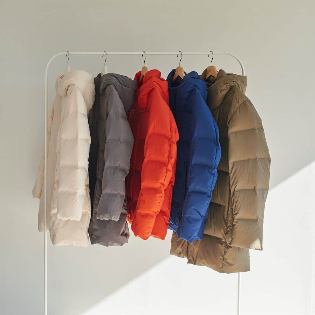 UNIQLO UKのインスタグラム：「For any last minute Christmas shopping essentials all Uniqlo UK stores are still open and opening times can be found on the store locator on the website.」