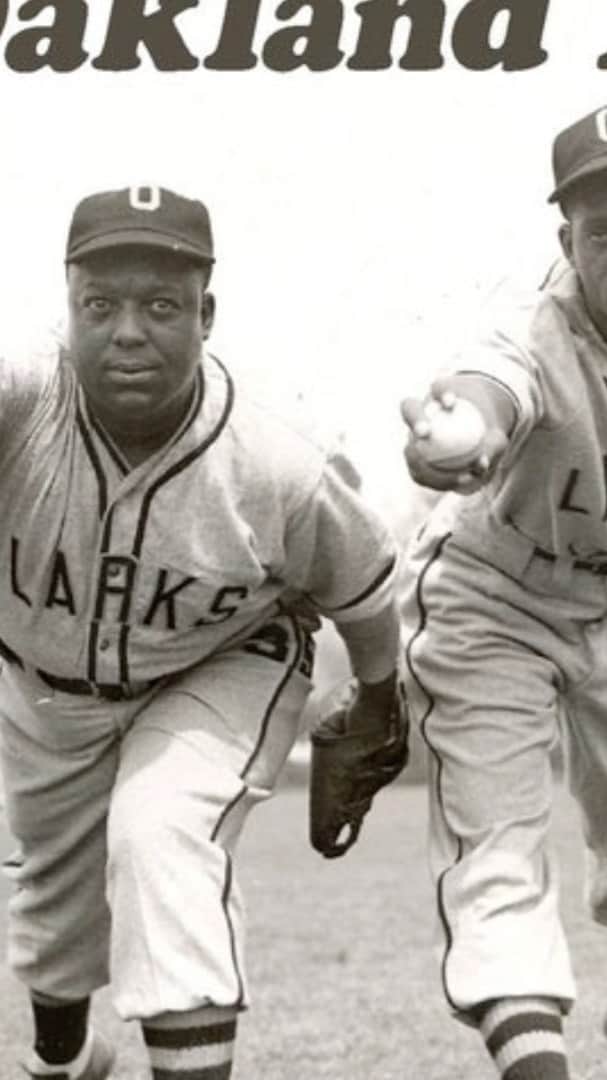 MCハマーのインスタグラム：「Negro Leagues Baseball  and incorporate its RECORDS into existing Major League Baseball ✊🏾⚾️⚾️⚾️」