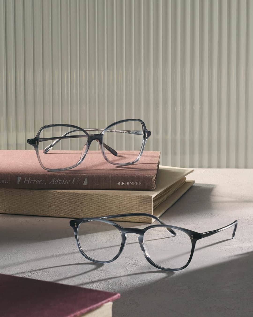 のインスタグラム：「For the 'Retro Soul' who makes things of the past feel incredibly relevant, Willetta and Finley Vintage pay homage to vintage design, while still being lightweight and modern. Discover the holiday gift guide on our Stories.」