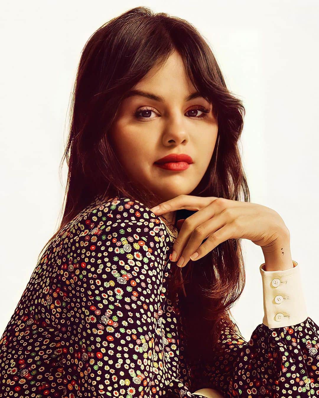 Always With Selenaのインスタグラム：「I sincerely hope that Selena brings out a new album with songs in Spanish. I hope it will be true.! SELENA IS COMING」