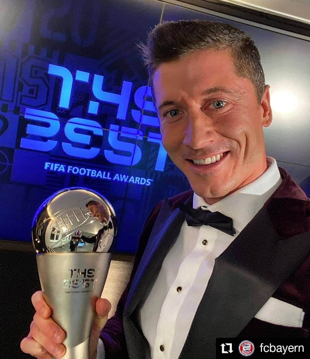 UEFAチャンピオンズリーグさんのインスタグラム写真 - (UEFAチャンピオンズリーグInstagram)「🙌 Bravo Robert Lewandowski - winner of FIFA's The Best Men's Player 2020! 👏👏」12月18日 5時04分 - championsleague