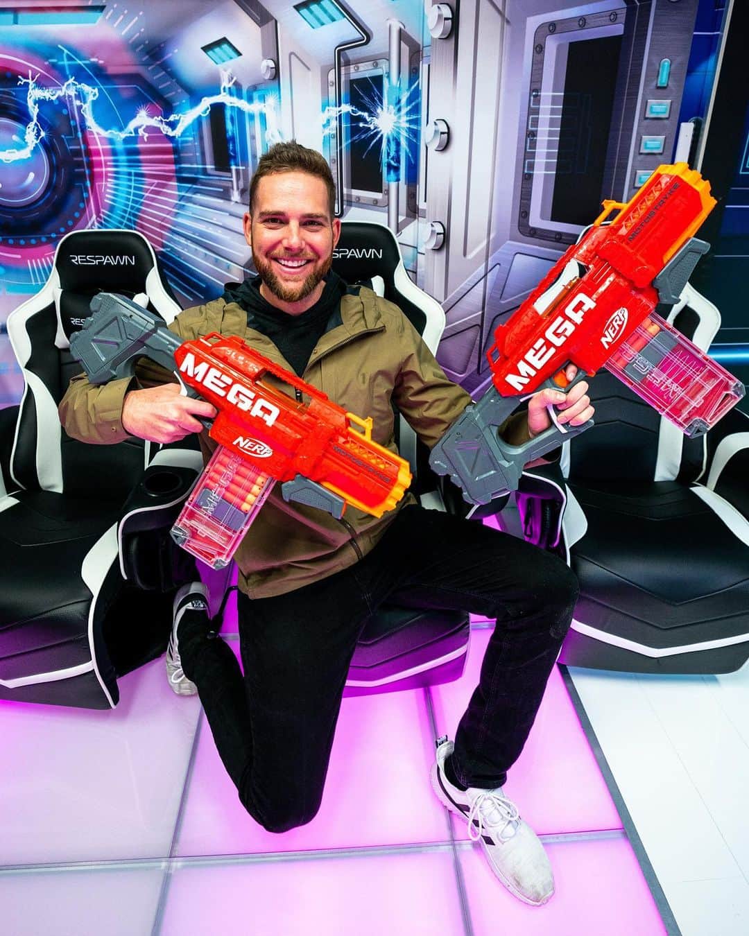 Dude Perfectのインスタグラム：「The MOTOSTRYKE is for suuuure our favorite @nerf blaster of the year! Motorized MEGA blasting for the win!  Link in bio 👊 #Nerf #ad」