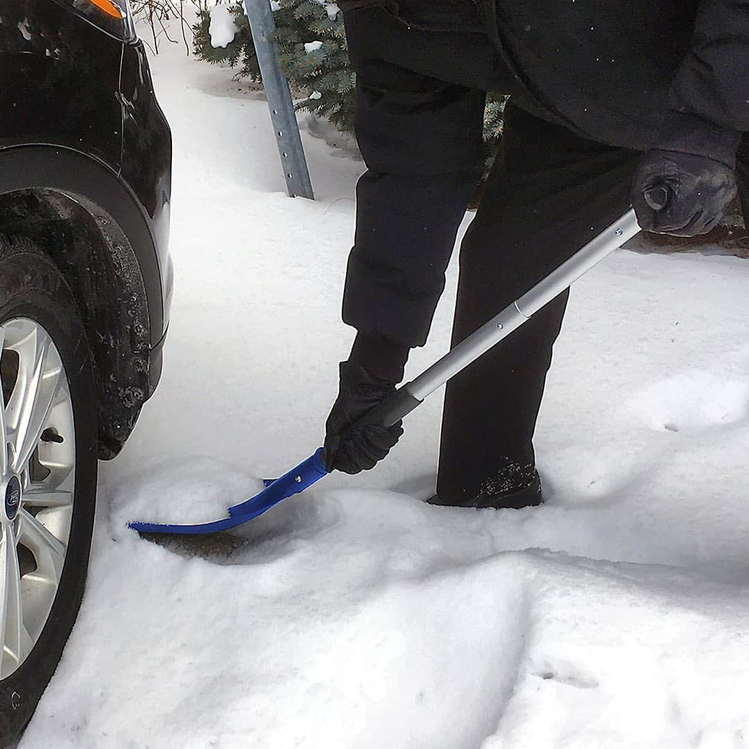 ミシュランさんのインスタグラム写真 - (ミシュランInstagram)「Stay safe this winter with new MICHELIN® snow tools. Take the MICHELIN® compact aluminum snow shovel with you on every road trip and fold it up to stash in your trunk when you’re done using it. Reach every nook and cranny while cleaning off your car with the 63” MICHELIN® Ultra-Duty telescopic swivel head snow brush. Scrape off snow and ice quickly and easily with MICHELIN® heavy-duty snow brush. Keep these must-have tools in your vehicle safety kit and you’ll be prepared for every winter drive. See link in our bio for more information.」12月18日 6時08分 - michelinusa