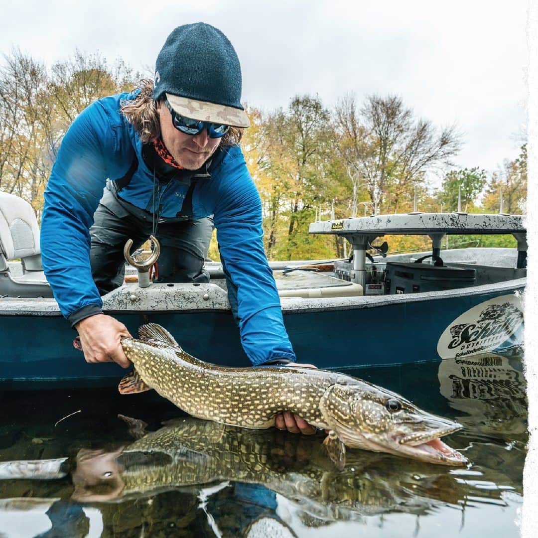 Costa Sunglassesのインスタグラム：「#CostaGiftGuides Day 17  Mike Schultz  “The holidays are typically very busy for us with the shop, but we usually get out on the water between Christmas and New Year to tangle with the “Last Bass - First Bass”. The past few years we’ve fished both New Year’s Eve and New Year’s Day.”  Learn more at the link in our bio. #SeeWhatsOutThere」