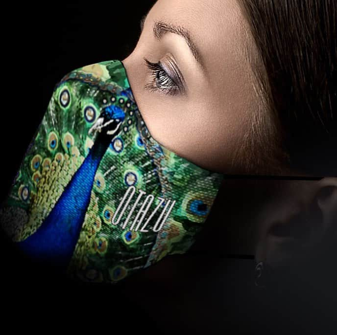 ロドリゴ ニューヨーク バイ ロドリゴ オタズのインスタグラム：「For all the birds that aren’t shy to show their feathers! Super cool face masks https://rodrigootazu.com/product-category/stay-glam-accessories. #staysafe #stayhome #stayglam #staypositive #otazu #facemasks」