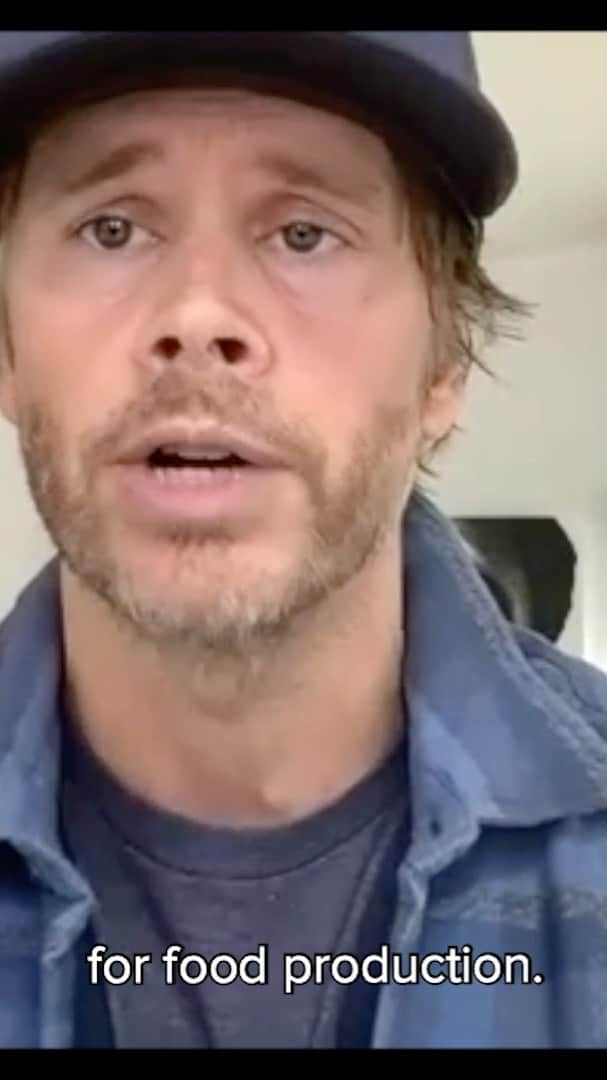 エリック・クリスチャン・オルセンのインスタグラム：「Full video in BIO!!  My brother @iansomerhalder joins me and @Harvard's Dr. Peter Huybers to discuss agriculture, climate change, and food security. This program is made possible by ongoing support from @citynationalbank」