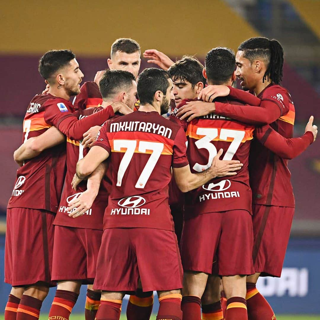 ASローマさんのインスタグラム写真 - (ASローマInstagram)「💬 Comment your #RomaTorino MOTM 👇🟡🔴⁣ ⁣ #ASRoma」12月18日 7時09分 - officialasroma