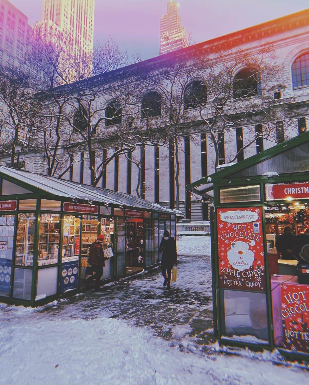 柳喬之さんのインスタグラム写真 - (柳喬之Instagram)「Here’s some Christmas vibes after winter storm in Manhattan 🎄☃️  昨日の吹雪明けのニューヨークはいい感じでした☃️」12月18日 7時38分 - dvdtyng