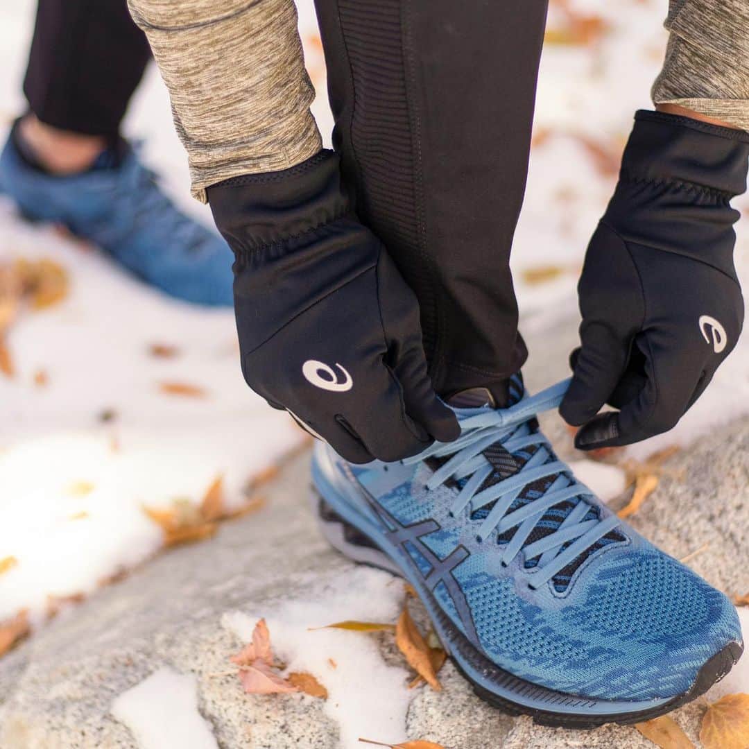 ASICS Americaさんのインスタグラム写真 - (ASICS AmericaInstagram)「We don't know about you, but we are loving these winter blues. 😍」12月18日 8時18分 - asics