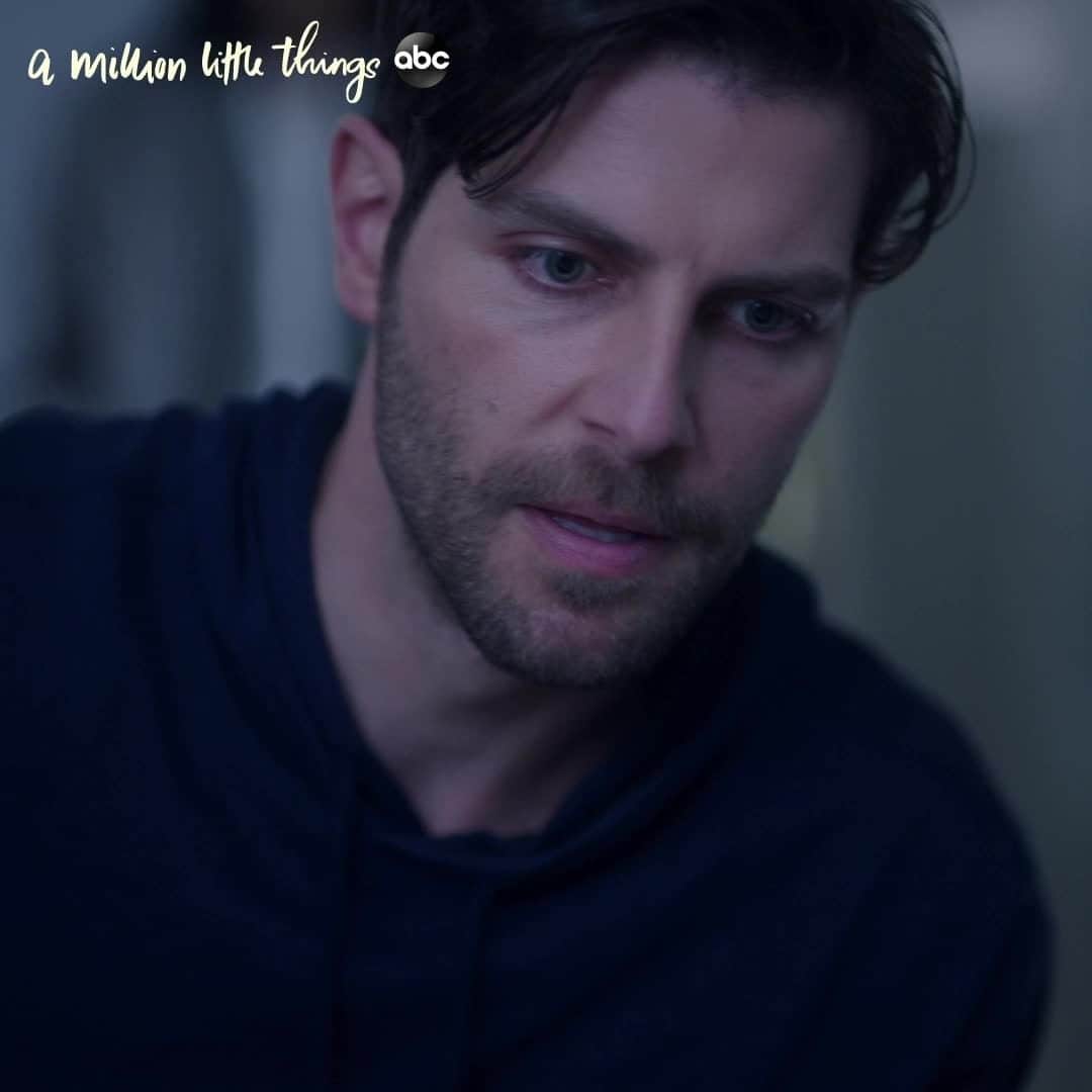 アメリカン・ブロードキャスティング・カンパニーのインスタグラム：「It's getting serious in every way on the Winter Finale of #AMillionLittleThings TONIGHT at 10|9c on ABC.」