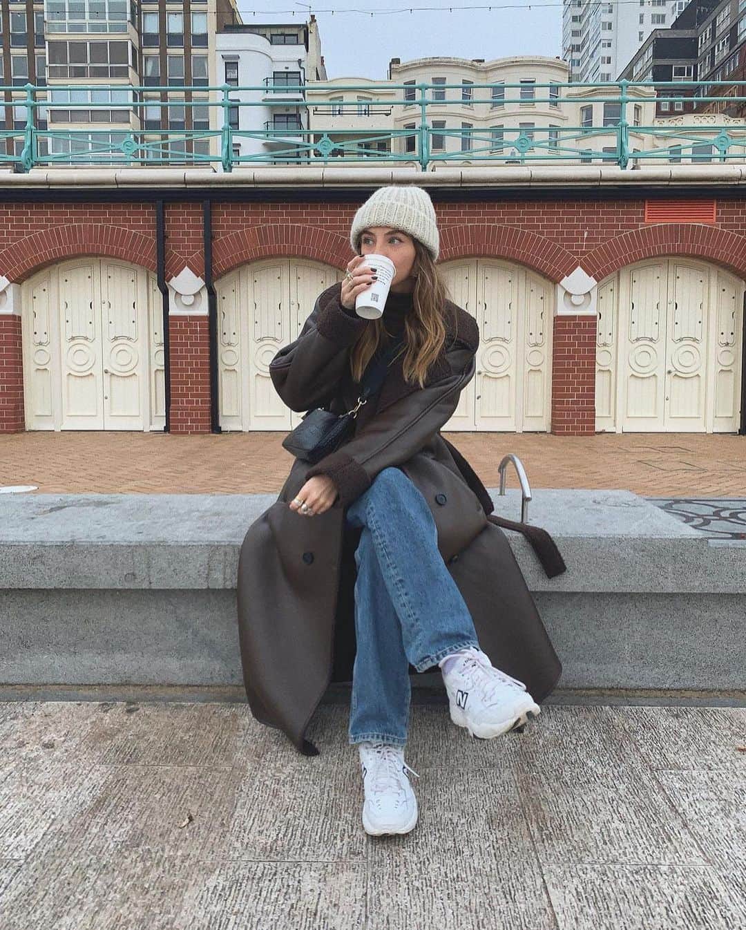 Angel™さんのインスタグラム写真 - (Angel™Instagram)「Which outfit would you add to your shopping list? @chloehayward_ #americanstyle #ootd #style #fashion #onlineshopping #autumnlook #autumnfashion #autumnoutfit #falllook #falloutfit #falloutfits #fallfashion #outfit #looks ❤️ #asaqueen」12月18日 9時01分 - americanstyle