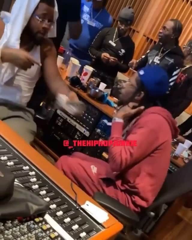 ファンクマスター・フレックスのインスタグラム：「Them boys hot! @rowdyrebel x @fettylucianogs9 !!!! These something happening in these streets!!! This joint 🔥🔥🔥🔥🔥🔥🔥🔥🔥 via: @_thehiphopjunkie」