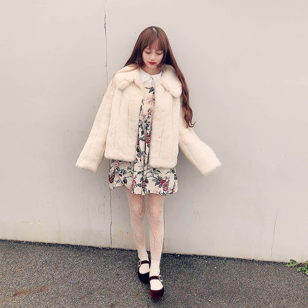 酒元麻衣（まいへー）のインスタグラム：「. . all vintage🌹」